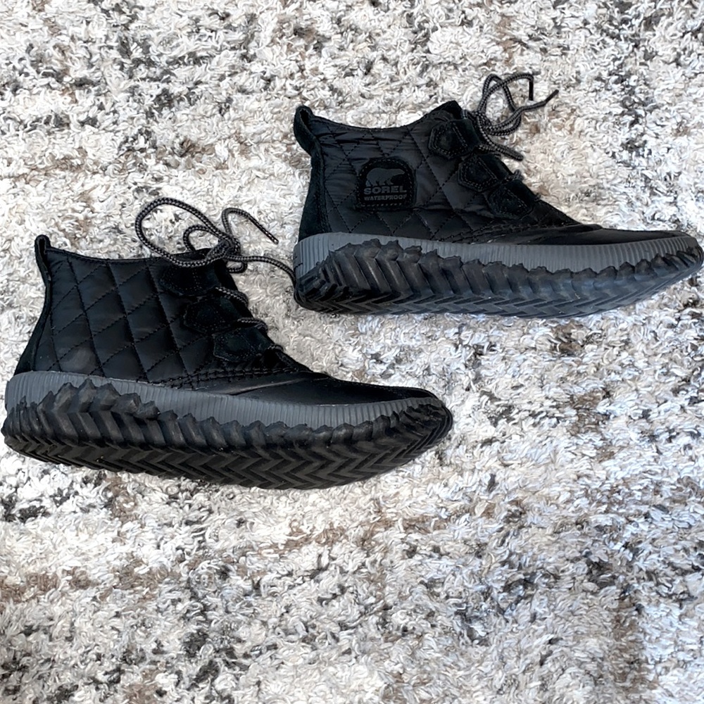 Sorel rain boots